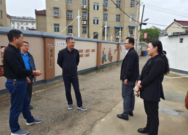 李少中调研文明创建工作